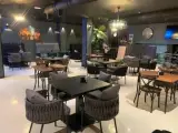 کافه رستوران لئو