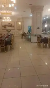 رستوران وی آی پی