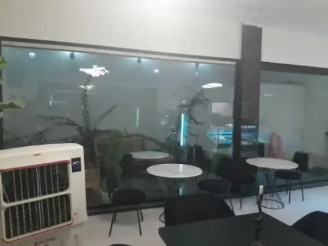 کافه رستوران ماه دی
