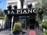 کافه رستوران با پیانو