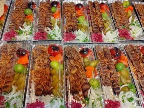 رستوران ماه مهر