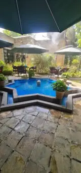 کافه و رستوران باغ کاریز