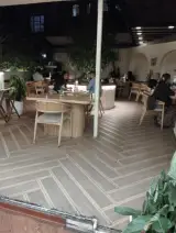 کافه و رستوران دیلا