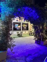 کافه آذرخش