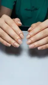 کاشت ناخن
