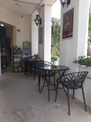 کافه بارونس در پرند