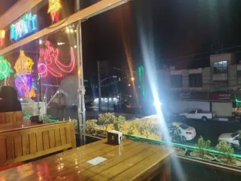 کافه رستوران زئوس