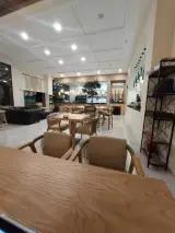 کافه رستوران‌ پرلا