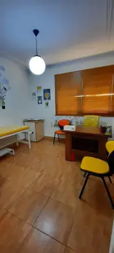 دکتر نسترن عزیززاده متخصص کودکان و نوزادان و نوجوانان