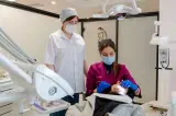 کلینیک دندانپزشکی دکتر دانشیان