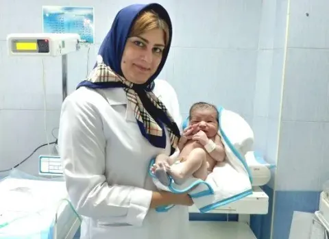 دکتر لاله صادقی