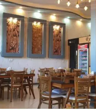 کافه رستوران لاویز