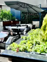 سالن زیبایی و آموزشگاه تخصصی ناژوآ