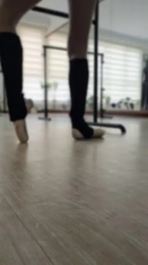 آموزشگاه ساعت 25