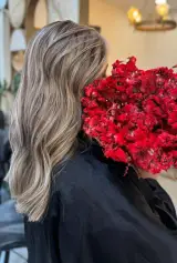رنگ و لایت نازنین حسینی
