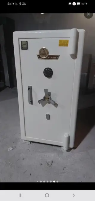گاوصندوق‌فروشی شکرزاده