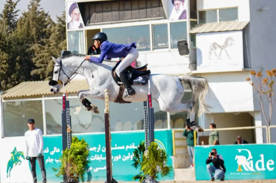 باشگاه سوارکاری کوروش