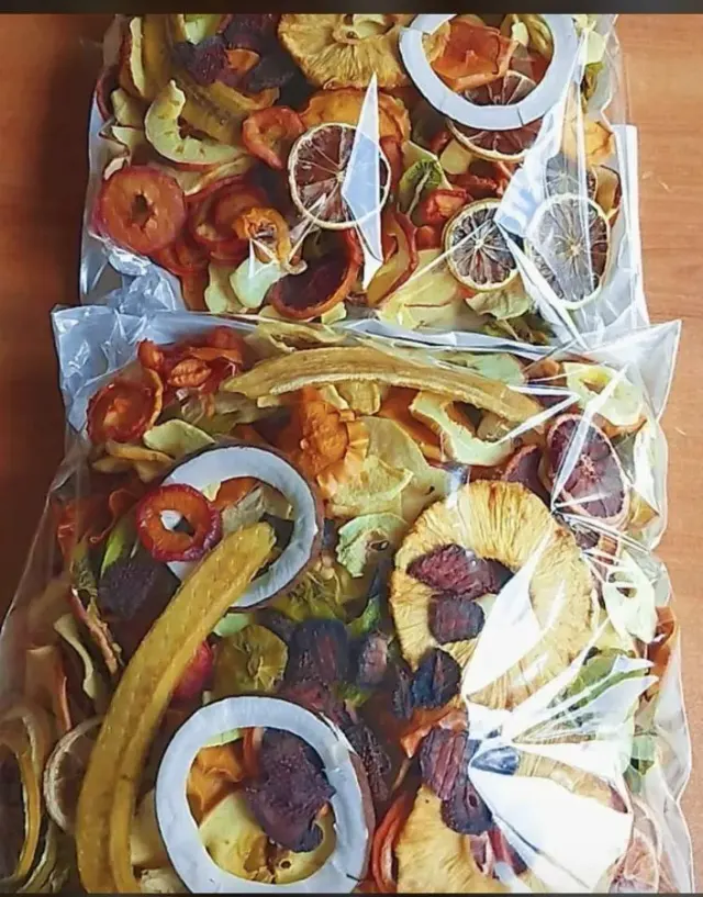 فروشگاه محصولات ارگانیک و میوه خشک علوی