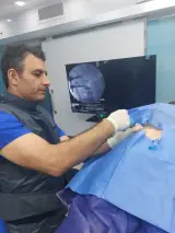 متخصص طب فیزیکی و توانبخشی محمودی‌نژاد در سعادت‌آباد