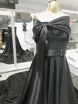 مزون خیاطی الهام بانو شخصی دوزی زنانه