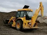 اجاره بیل بکهو tdl100s (سعادتی)