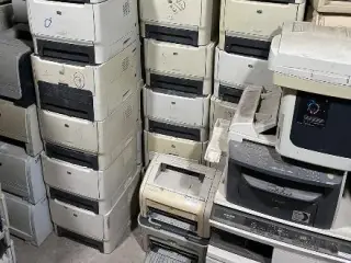 خریدارِ پرینتر کپی کیس کامپیوتر