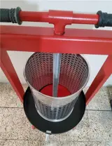 آبمیوه گیری آب انگورگیری