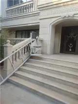 اجاره صندلی پله پیما ویلچر بر ، لیفت معلولین ، صندلی معلول بر