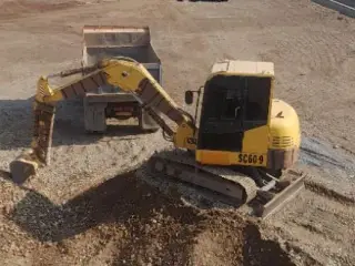 اجاره دهنده مینی بیل مکانیکی در کرج