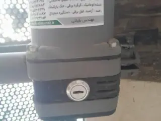 تعمیر جک BFT ، تعمیر جک فادینی درب پارکینگ