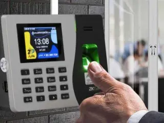 فروش انواع دستگاه های حضور و غیاب