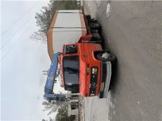 جرثقیل پیشتاز