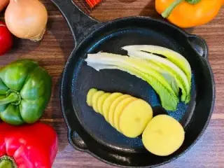 تابه چدن تک دسته سایز 20 | لعاب نسوز | چدن واقعی