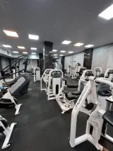 باشگاه بدنسازی sense plus بانوان آقایان