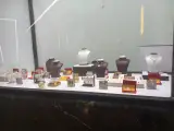 طلا و جواهر فروشی
