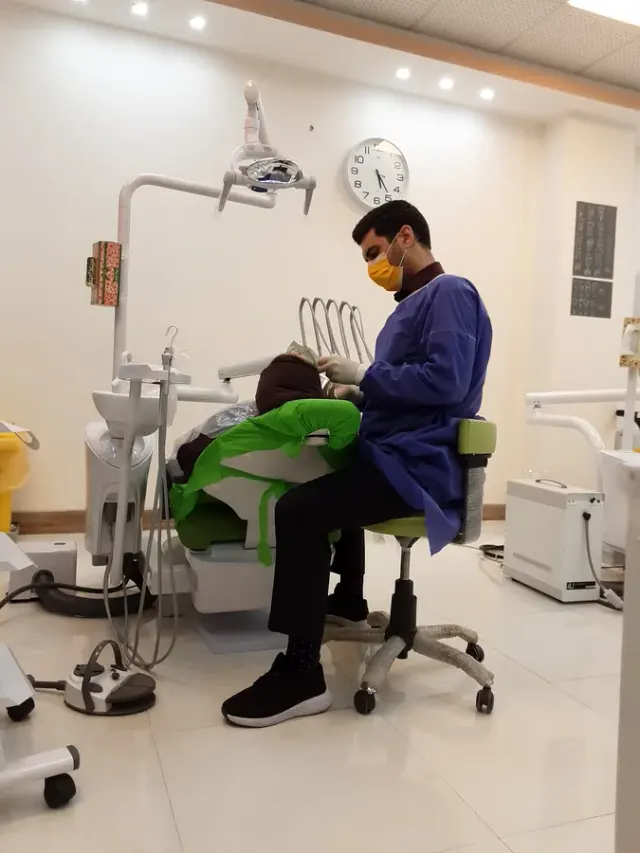 مطب دندانپزشکی دکتر مهرداد غفاری