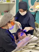 درمانگاه دندانپزشکی نیایش