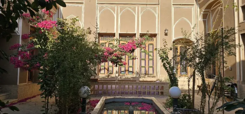 اقامتگاه بومگردی خان و بانو