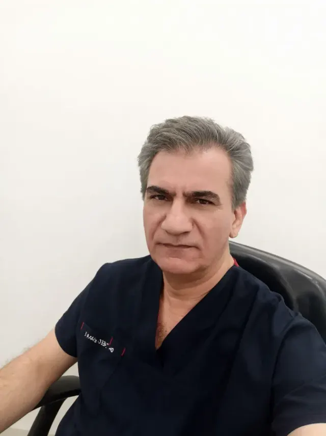 مطب متخصص جراحی مغز و اعصاب و ستون فقرات