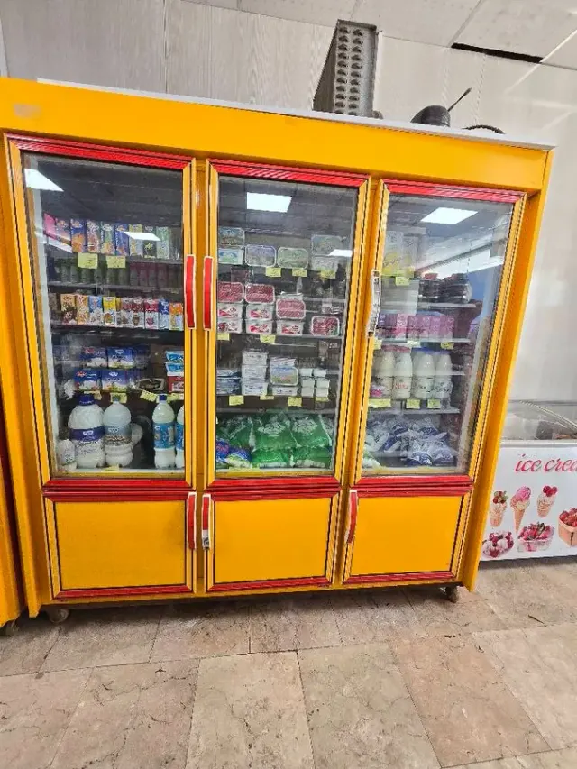 فروشگاه شیر پاستوریزه پگاه اراک