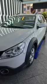کارشناسی و تشخیص رنگ‌خودرو برتر حسن زاده