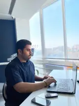 دندانپزشکی و‌ایمپلنت دیجیتال دکتر یگانگی