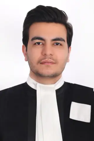وکیل پایه یک دادگستری سیوان امینی