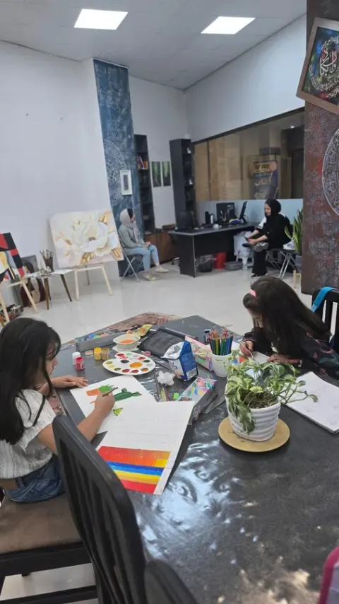 آموزشگاه نقاشی نیکبخت