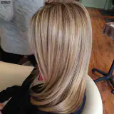 آرایشگاه زنانه الهام در تنکابن