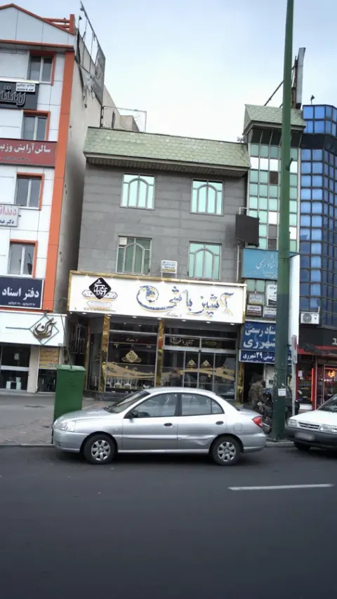 دکتر داود قنبریان