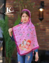 کندیس اسکارف
