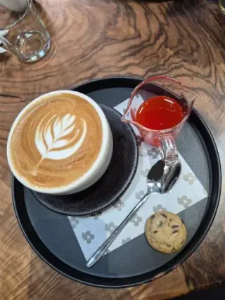 کافی شاپ ژوان
