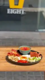 کافه صبحانه هشت