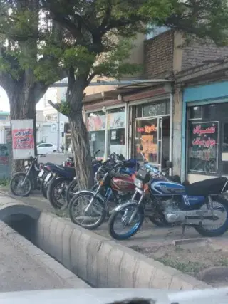 ساندویچی طاهری